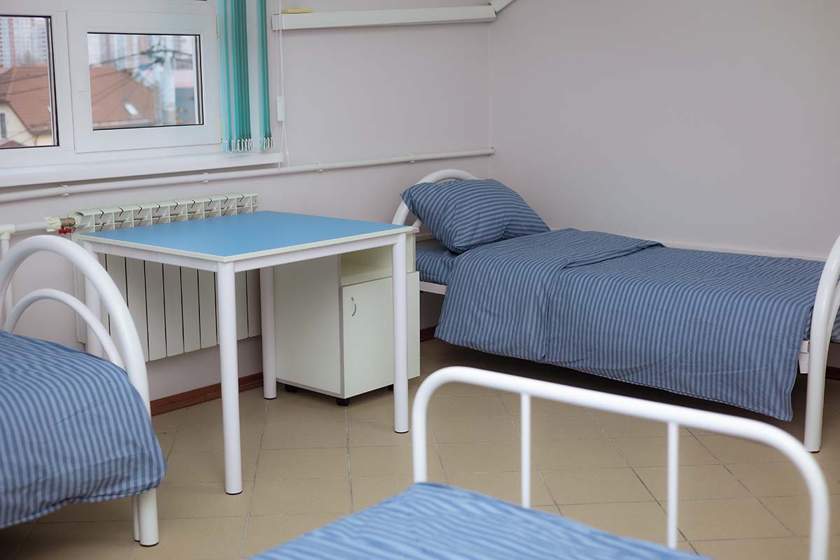 Три койки в палате